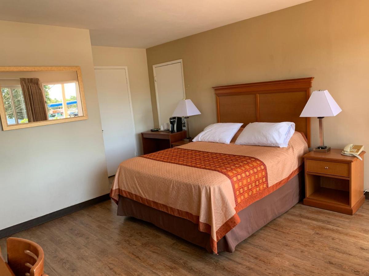 Redwood Inn Santa Rosa Dış mekan fotoğraf
