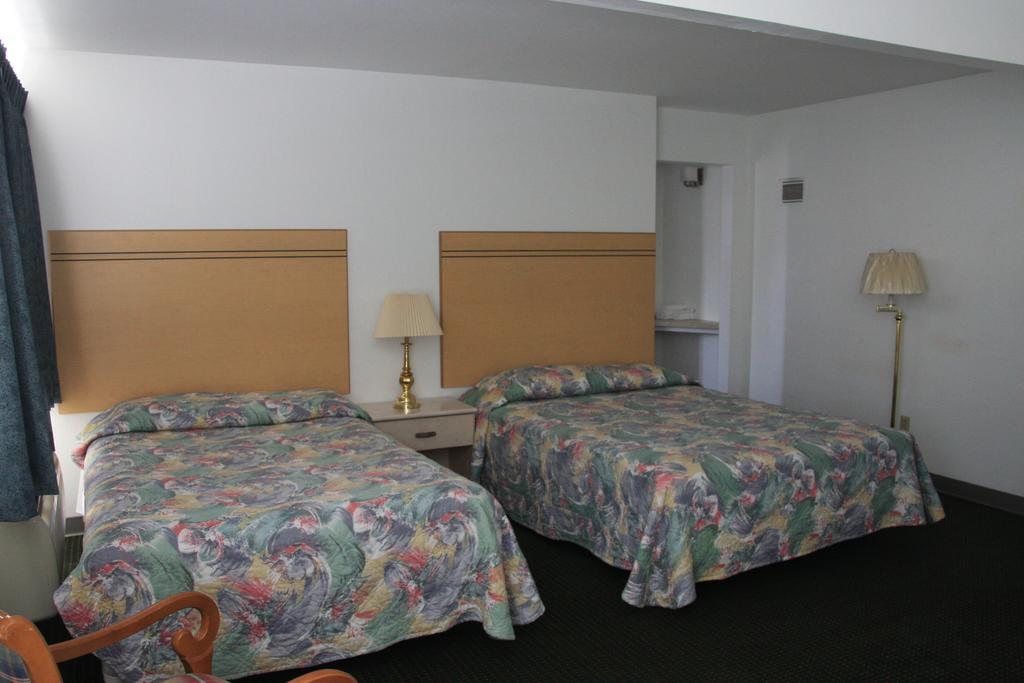 Redwood Inn Santa Rosa Oda fotoğraf