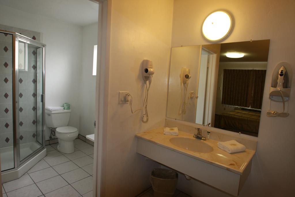 Redwood Inn Santa Rosa Oda fotoğraf