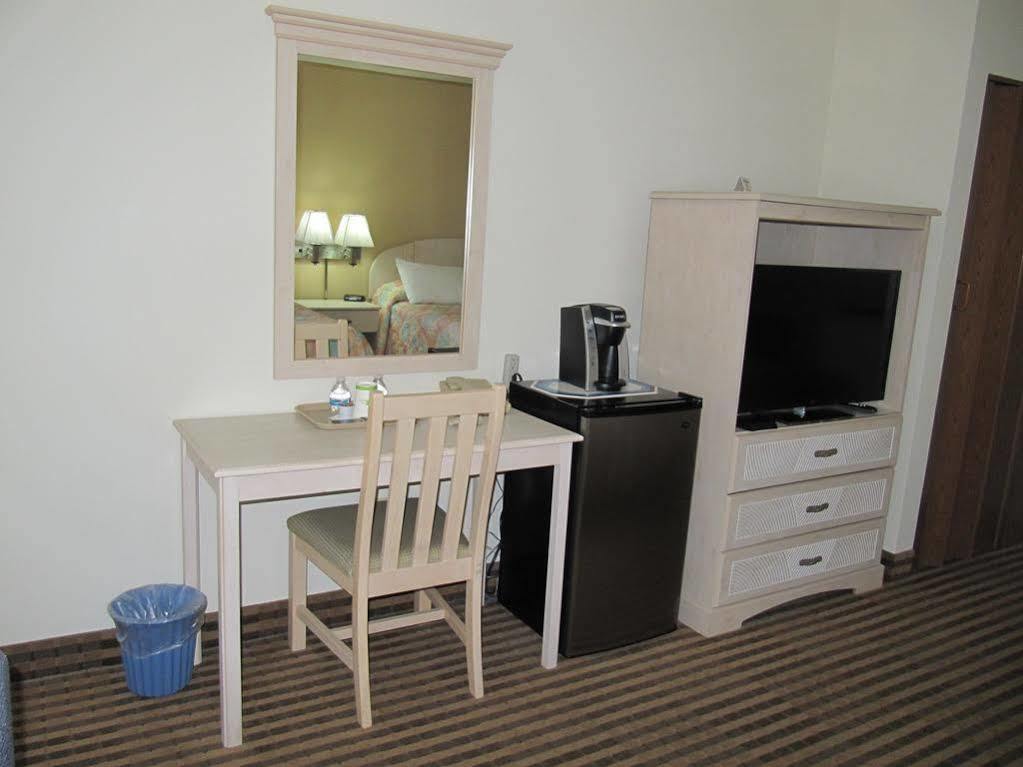 Redwood Inn Santa Rosa Dış mekan fotoğraf